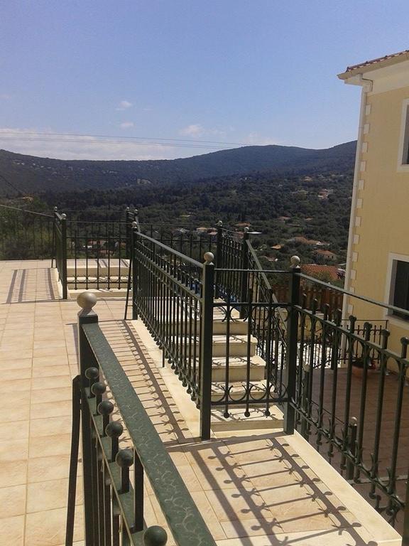Iriana Village Inn Stavros  Exterior photo